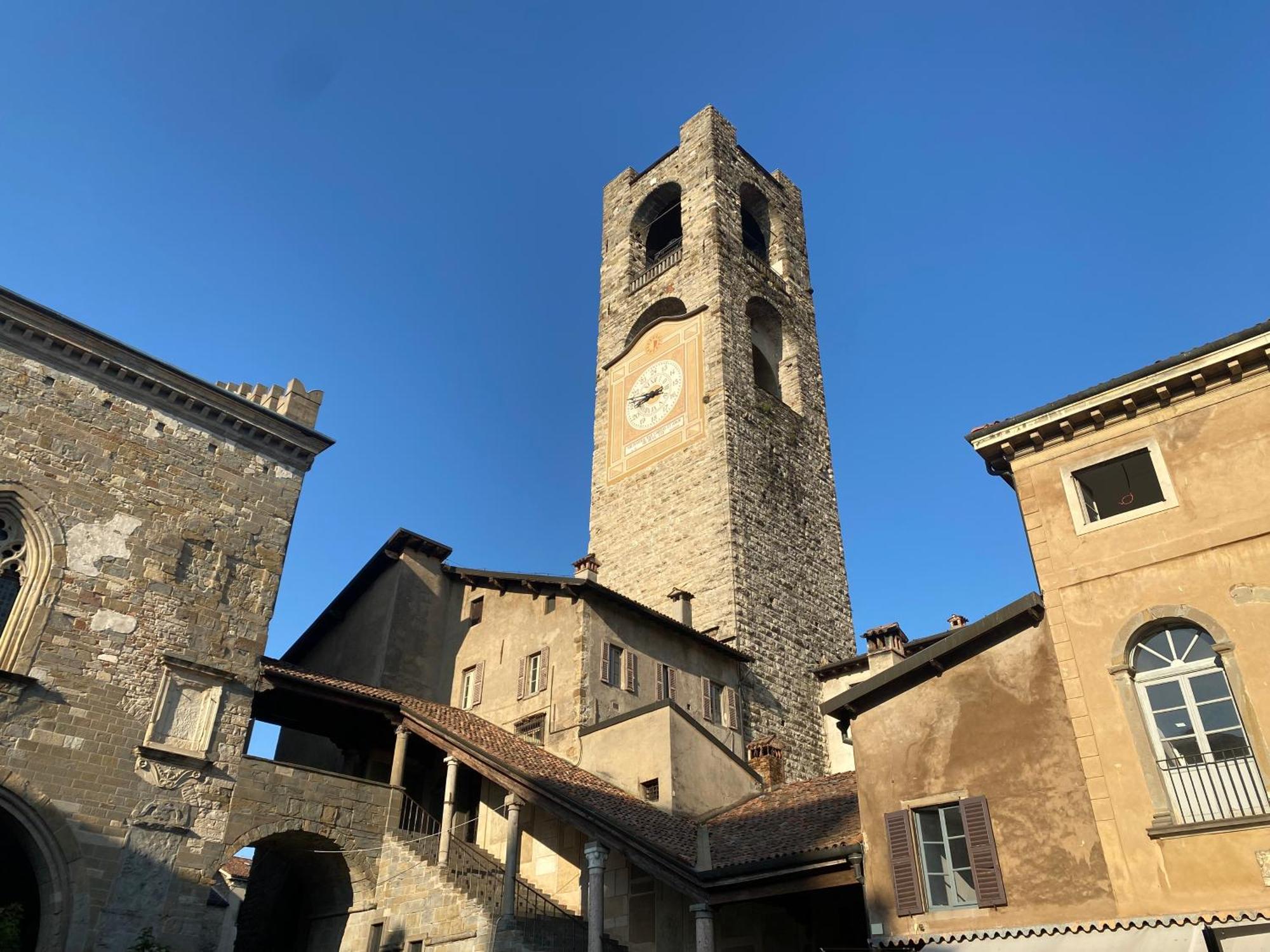 The L I B R A R Y Bergamo