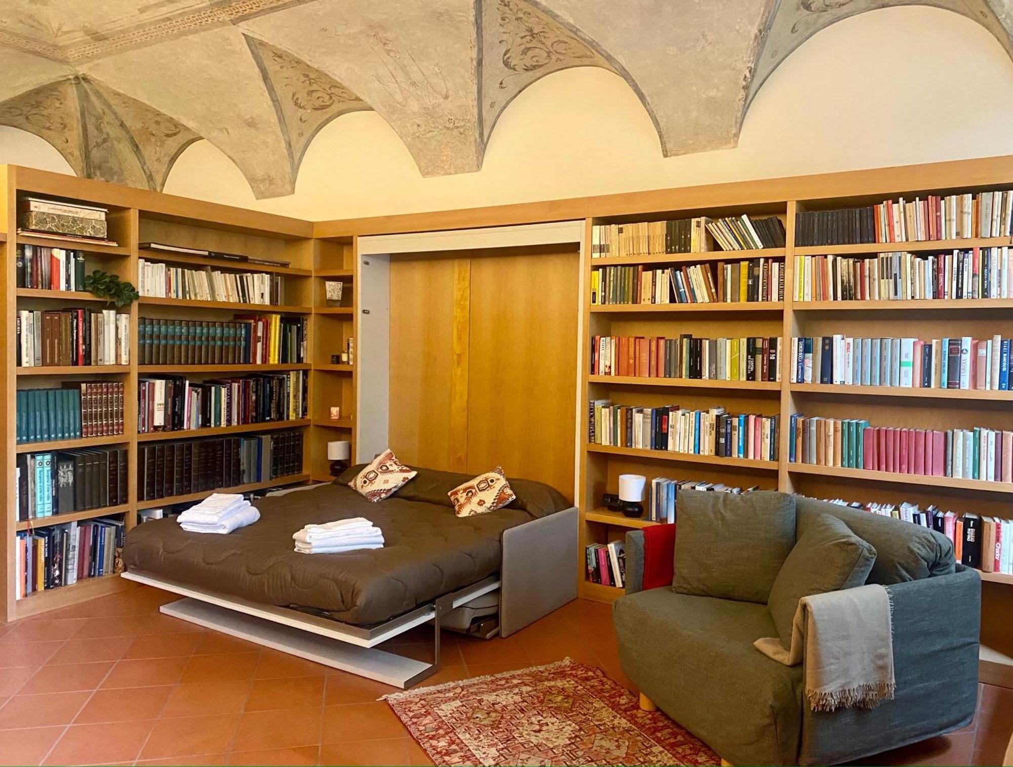The L I B R A R Y Apartment *